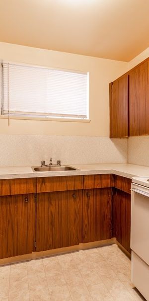 Unit 1 - Photo 1