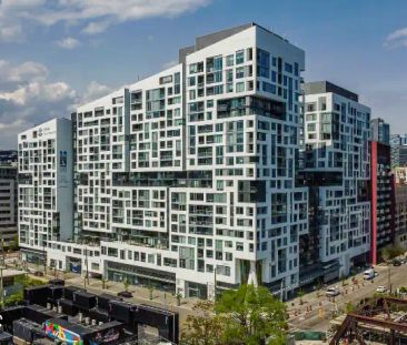 11 Niagara St, Toronto — 107 - Photo 1