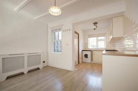 2 bedroom semi-detached house to rent - Photo 4