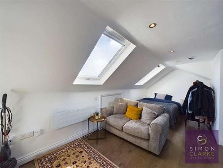 High Road, North Finchley, (inc W/rates), N12 - Photo 4