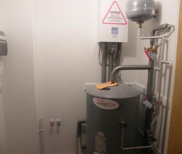 2 bedroom apartment to rent - Photo 6