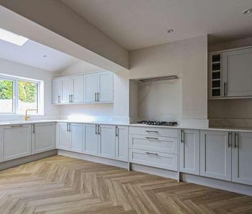 Blaen-y-coed, Rhiwbina, CF14 - Photo 4