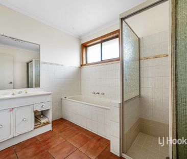 3 Malven Close, Werribee VIC, Belconnen - Photo 5