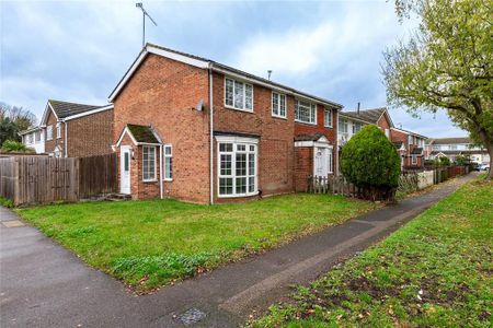 3 bedroom end of terrace house to rent - Photo 5