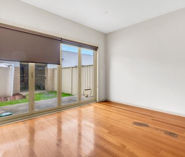 4/126-128 Glenlyon Road, Brunswick VIC 3056 - Photo 6