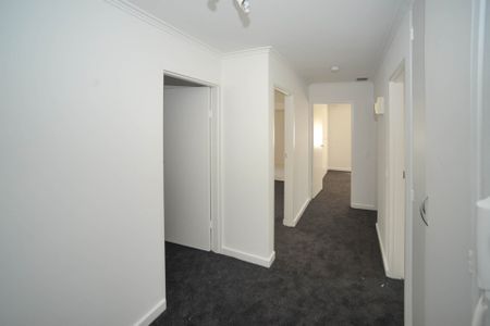 Ideal Location - Photo 3