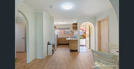 Lowset Villa in the heart of Cleveland - Photo 5