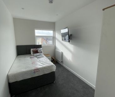 1 bedroom terraced to rent 138 Queens Road, Portsmouth, PO2 - Photo 1
