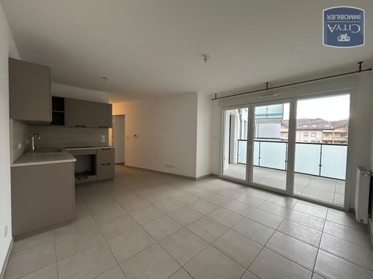 Location Appartement 3 pièces 56m² THONON LES BAINS 74200 - Photo 1