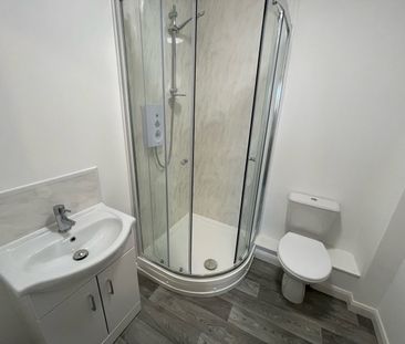 Bridgwater, Somerset - Photo 4