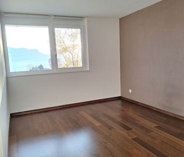 Villa de 4.5 pièces avec grand balcon et vue lac et montagne - Photo 2