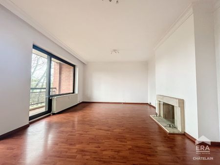 Appartement met 2 slaapkamers en terras te huur in Ukkel. - Photo 5