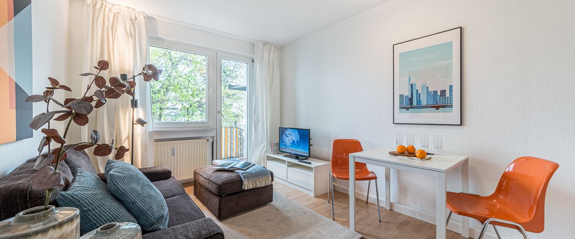 City-Residence: Helle Nordend-Wohnung mit Balkon Nähe Merianplatz - Foto 1