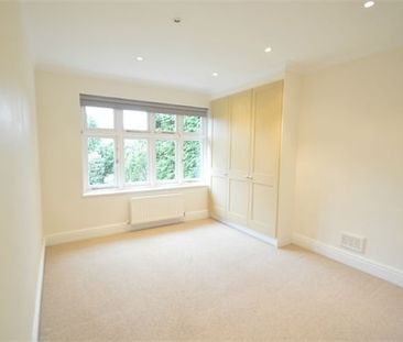 West Grove, Hersham, Walton-on-Thames, KT12 - Photo 6