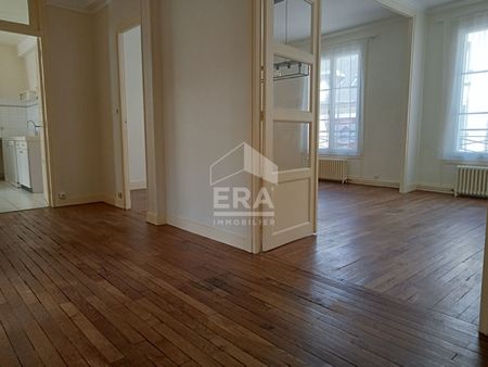 Location Appartement 5 pièces 105m² - Photo 2