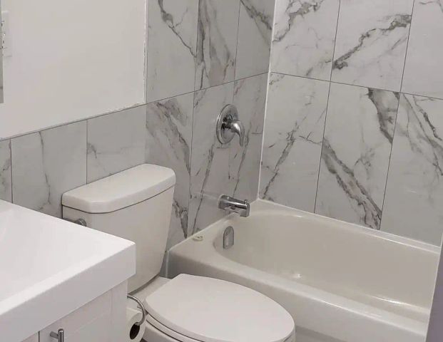 Heritage Apartments - 3801 Lawrence — 2 Bedroom - Photo 1