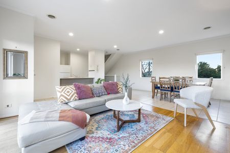 THREE BEDROOM DELIGHT - Photo 3