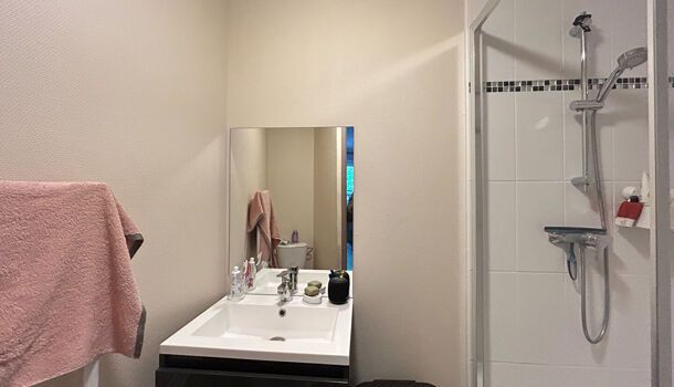 Appartement 2 pièces 33m2 REIMS 475 euros - Photo 1