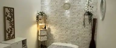 Fully Equipped Studio Share in the heart of the Beltline | 210 - 927 10 Avenue Southwest, Calgary - Photo 1
