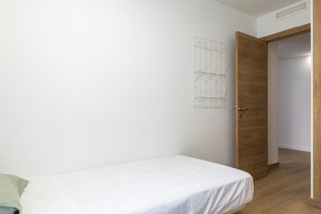 Carrer Isabel la Catòlica, Burjassot, Valencian Community 46100 - Foto 2