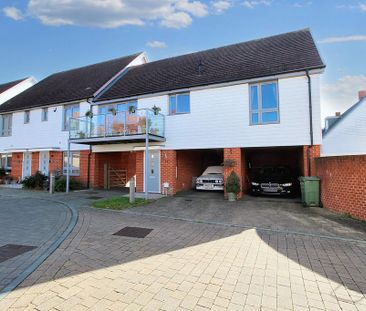 2 bedroom coach house to rent - Photo 1