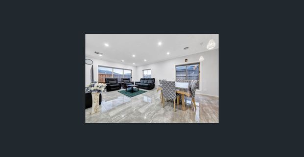 Spacious & Stylish Family House - Available for Rent! - Photo 1