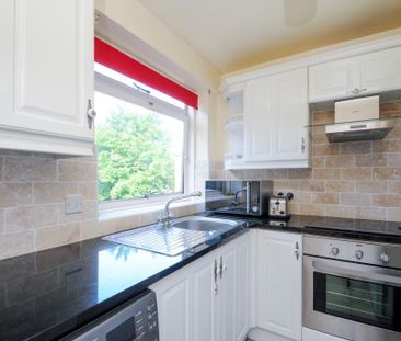 2 bedroom maisonette to rent - Photo 6