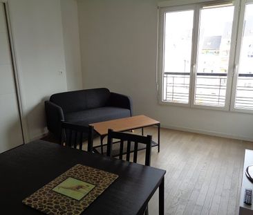 Location Appartement 2 pièces 42m² - Photo 2