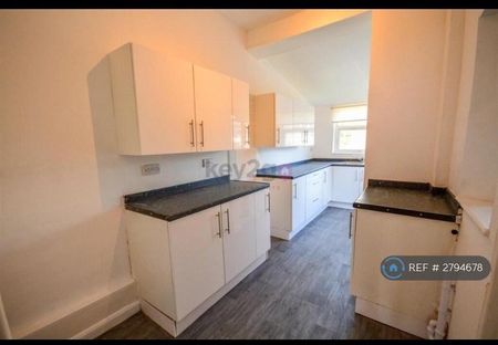 2 bedroom terraced house to rent - Photo 5