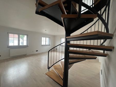 Wohnen in der Weinregion - Idyllisches, renoviertes 6,5-Zimmer-Haus auf 3 Etagen ... - Photo 4