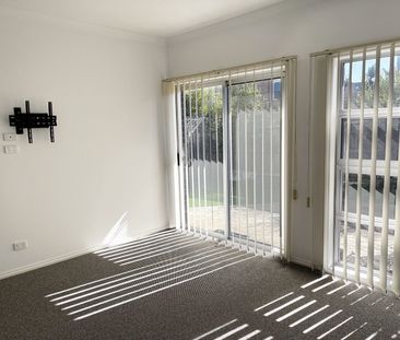 Panoramic Views, Modern Comfort & Effortless Living - Photo 1