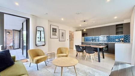3 bedroom flat to rent - Photo 2