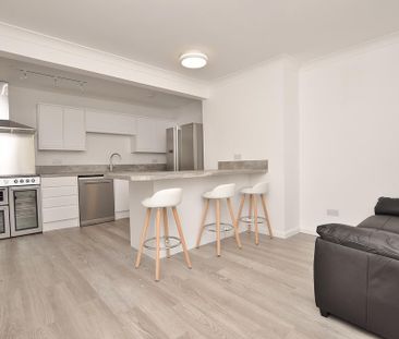 5 bedroom semi-detached house to rent - Photo 1