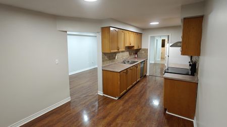 For Lease - 113 Brickyard Way, Brampton, Ontario - Photo 3