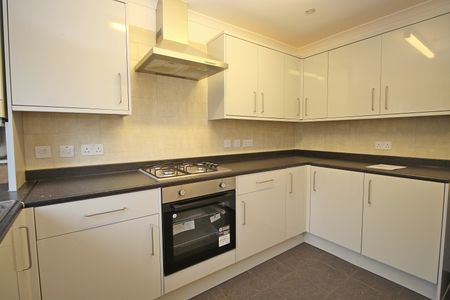 Mandeville Road, TW7, Isleworth - Photo 5