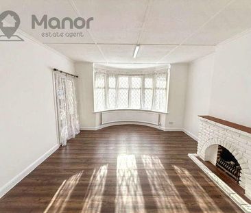 Clayhall Avenue, Clayhall, IG5 - Photo 2