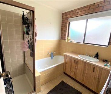 Immaculate 2 Bedroom in Central Shepparton! - Photo 6