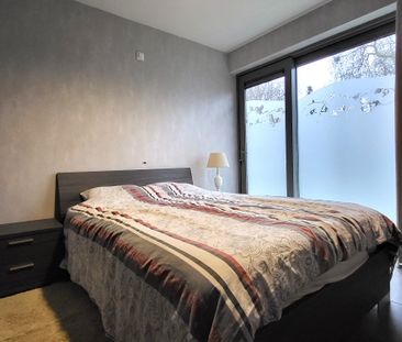 Dit aangename gelijkvloers appartement van bouwjaar 2010 is rustig ... - Photo 6