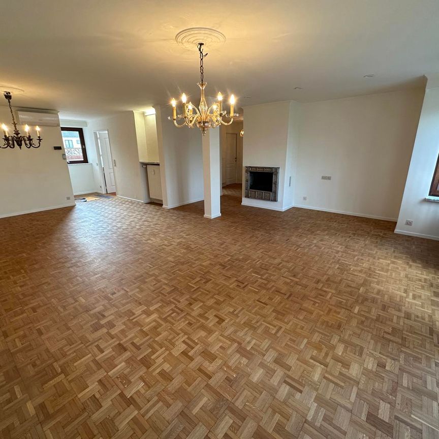 Luxueus appartement op de Markt van Tessenderlo! - Photo 1