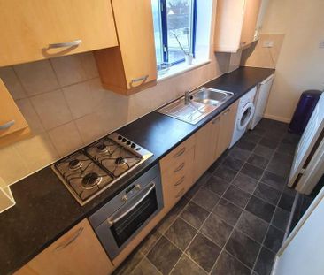 2 bedroom flat to rent - Photo 6