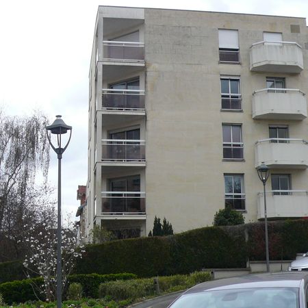 beau deux pièces dans immeuble de standing - Photo 3