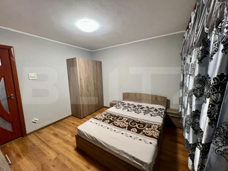 Apartament 2 camere, 54 mp, zona Craiovita noua - Fotografie 2