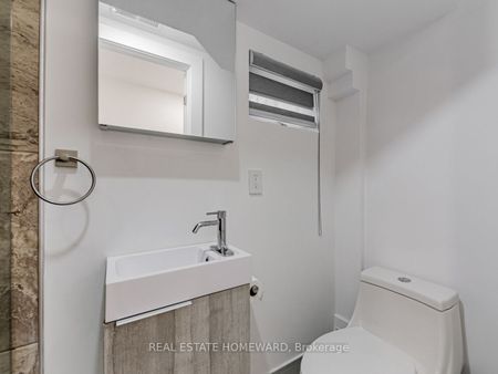 Detached Home For Lease | E8032662 - Photo 3