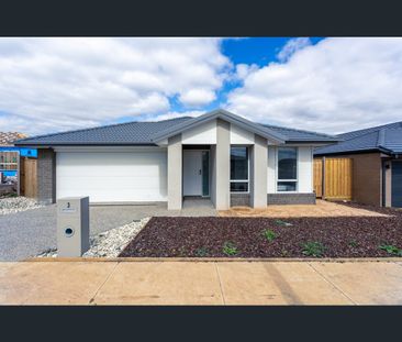 8 Muraban Court, Delacombe, Vic 3356 - Photo 1