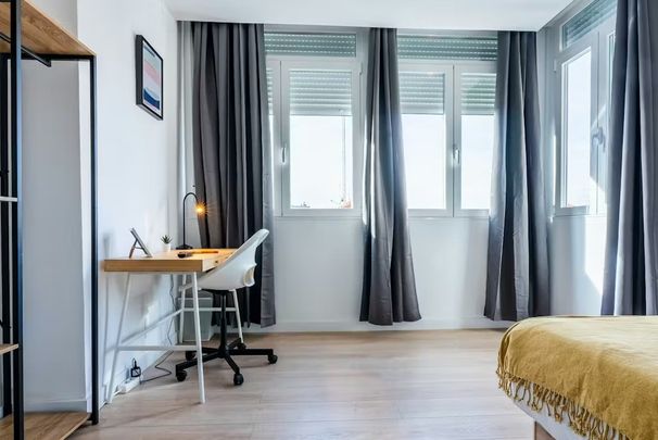 Paseo de Santa María de la Cabeza, Madrid, Community of Madrid 28045 - Foto 1