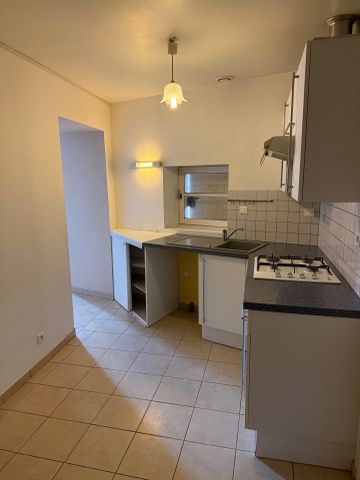 Location Maison 5 pièces 112m² FORCE 53260 - Photo 4