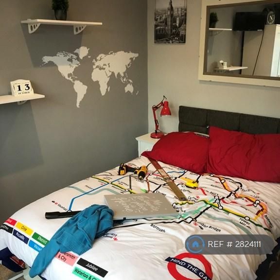 1 bedroom in a house share to rent - Photo 1