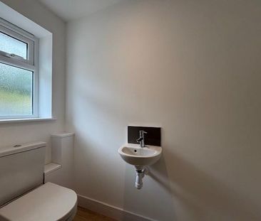 2 bedroom terraced house to rent - Photo 6