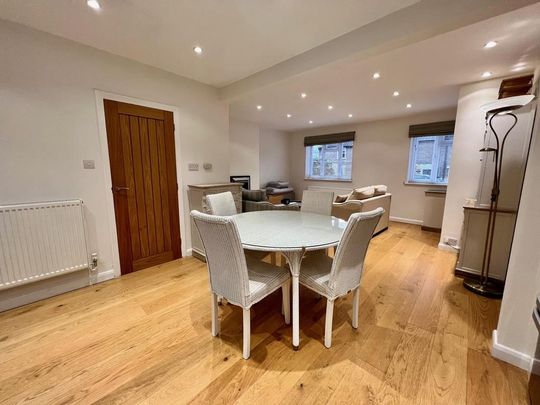 3 bedroom semi-detached house to rent - Photo 1