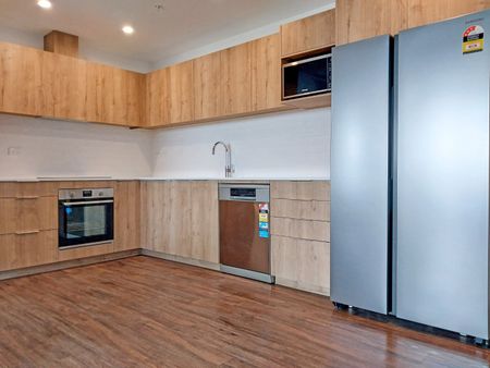 Ellerslie - Stunning 12th Story Penthouse - Photo 2